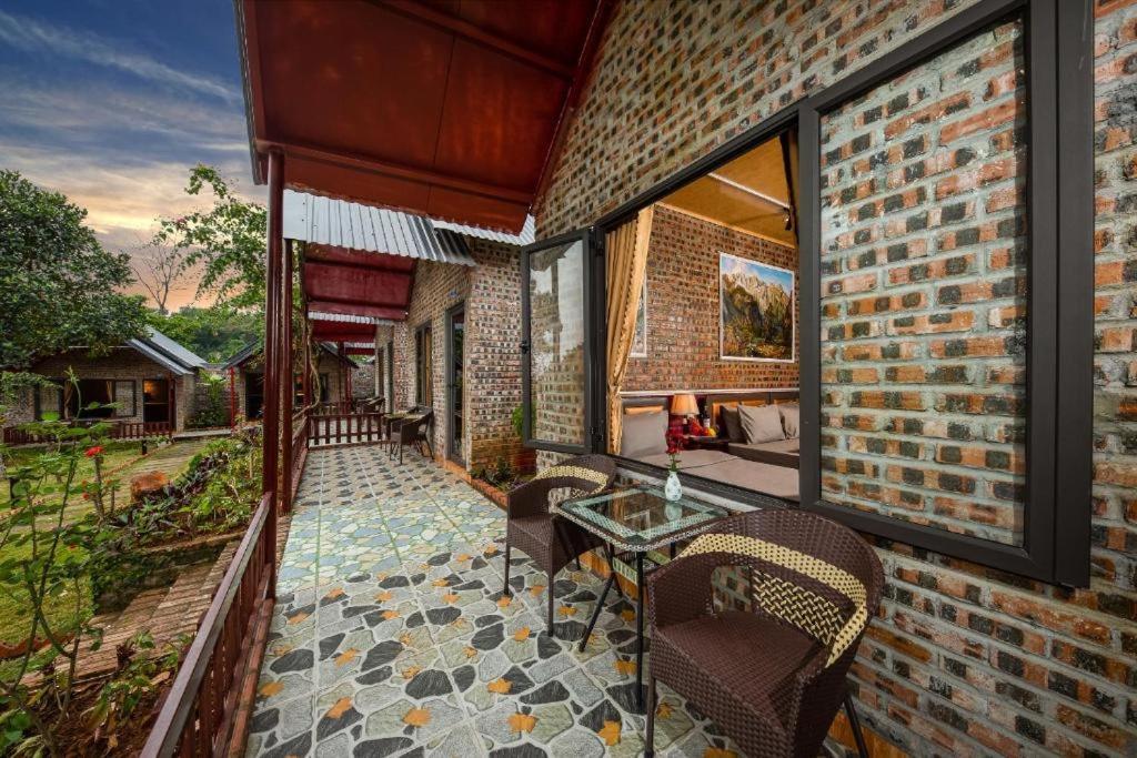 Cat Ba Spring Homestay Chan Chau Buitenkant foto