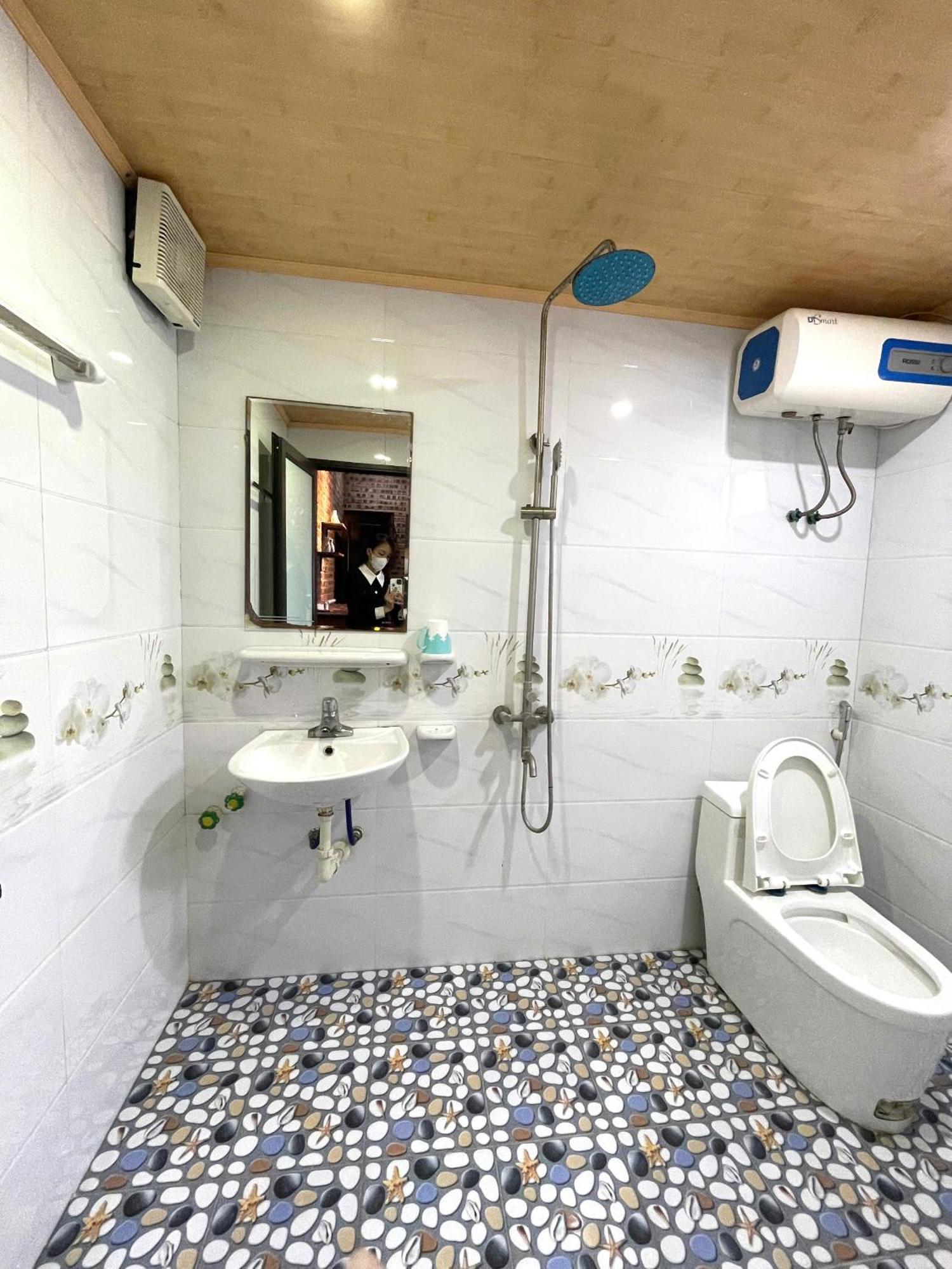 Cat Ba Spring Homestay Chan Chau Buitenkant foto